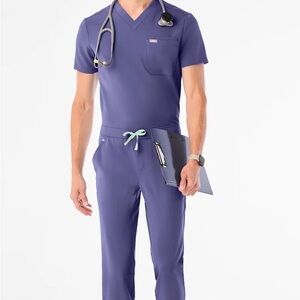 Women’s HW Zamora joggers set
One Pocket Catarina Top
SET